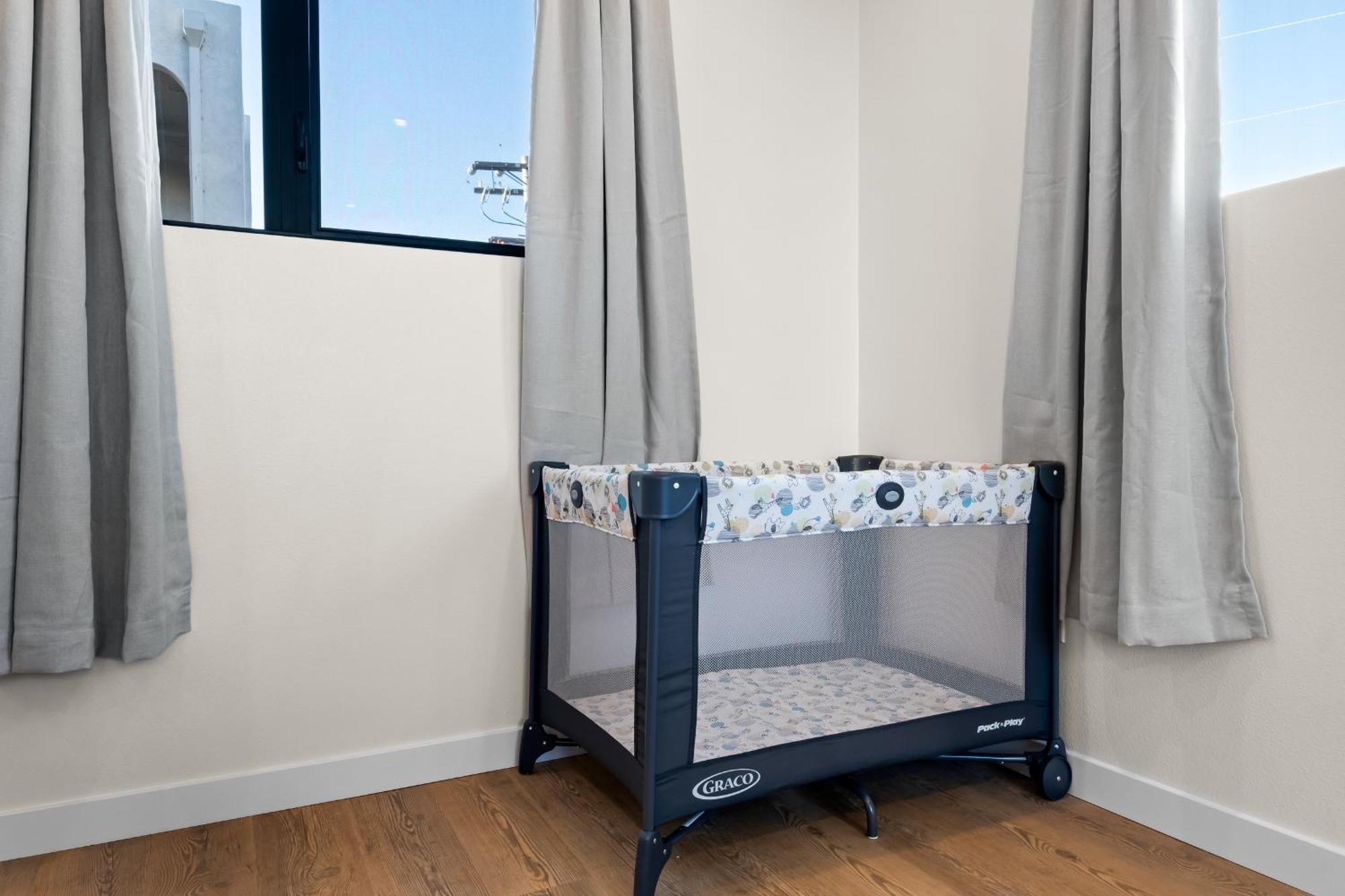 Modern 2 Bedroom King Bed Evcharger Pet-friendly Balcony San Diego
